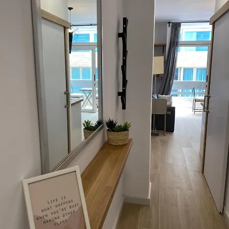 Balcony Lounge Apartmán