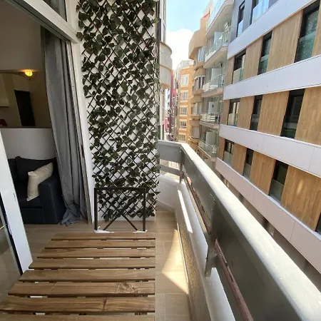 Balcony Lounge Apartmán