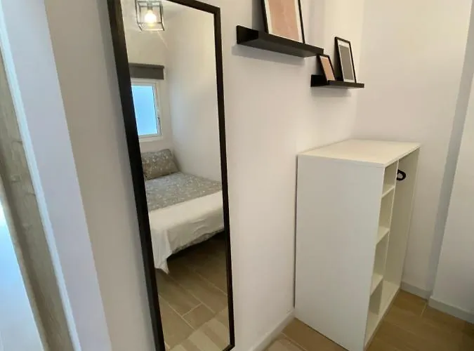 Balcony Lounge דירה